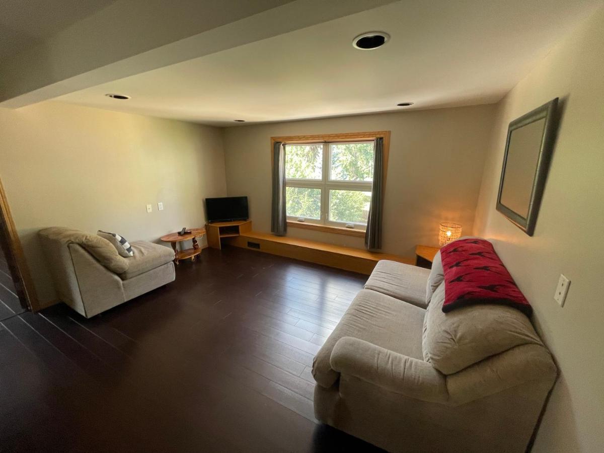 Blaeberry Valley Vacation Rentals Golden Eksteriør billede