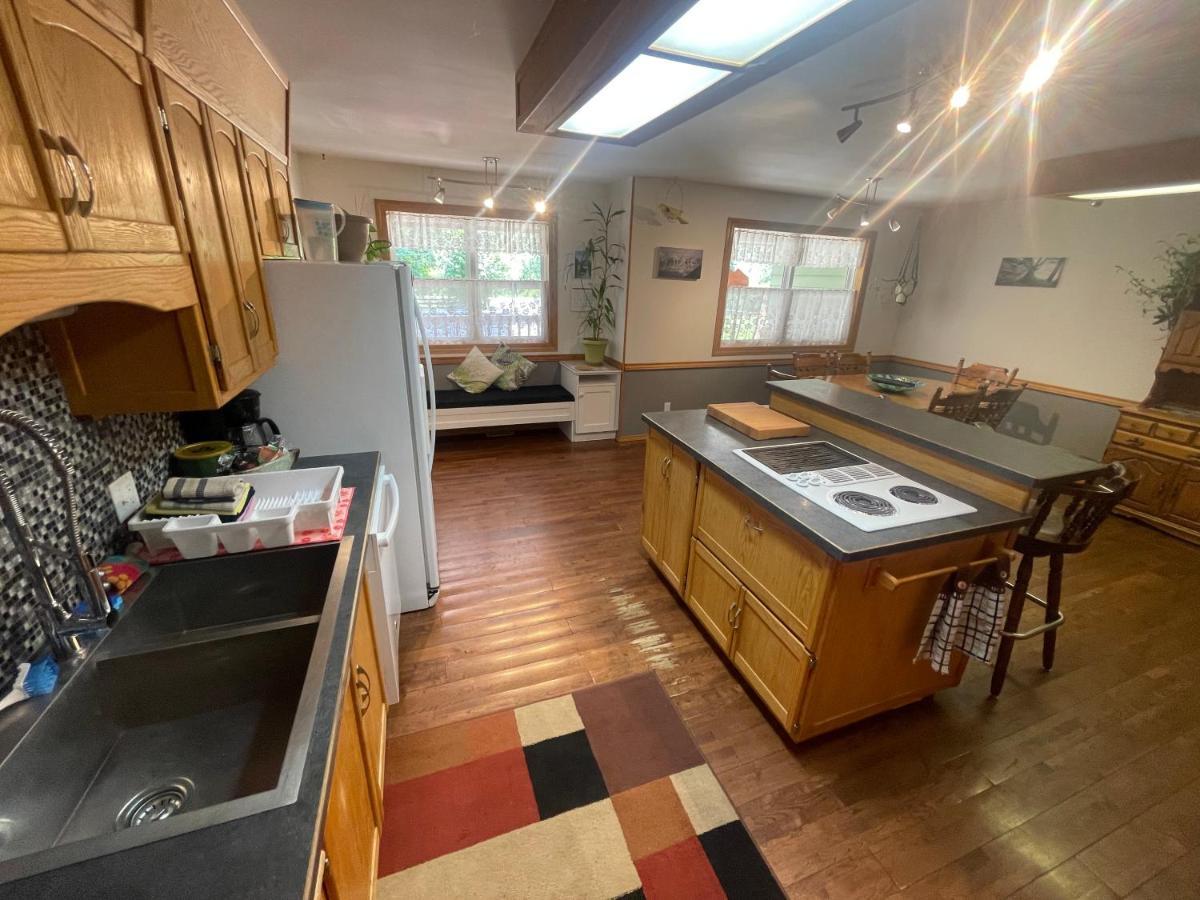 Blaeberry Valley Vacation Rentals Golden Eksteriør billede